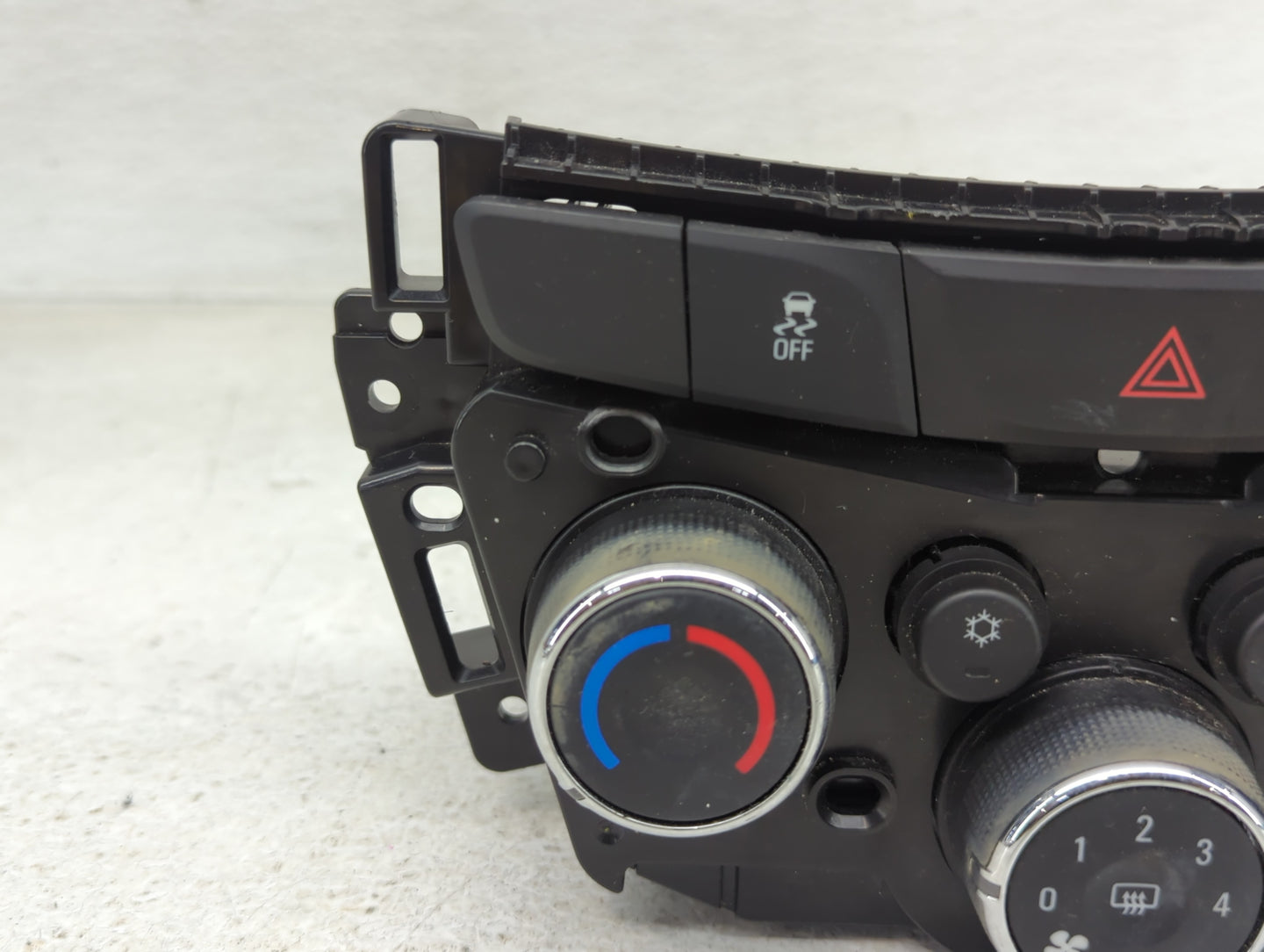 2017-2021 Chevrolet Trax Climate Control Module Temperature AC/Heater Replacement P/N:545329302 42588188 Fits OEM Used Auto 