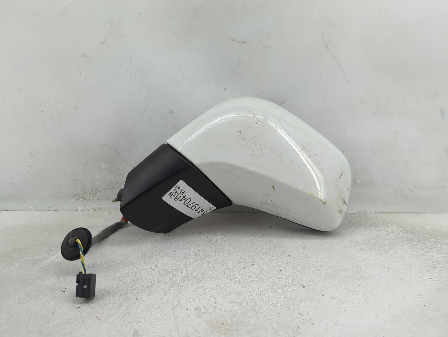 2017-2021 Chevrolet Trax Driver Side View Mirror - Left Door Mirror OEM Used - Oemusedautoparts1.com