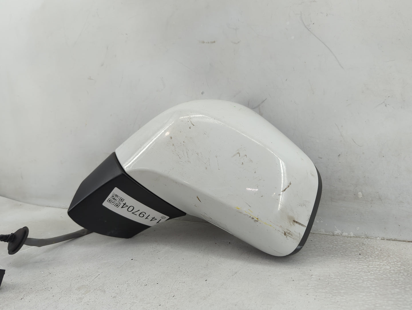 2017-2021 Chevrolet Trax Driver Side View Mirror - Left Door Mirror OEM Used - Oemusedautoparts1.com