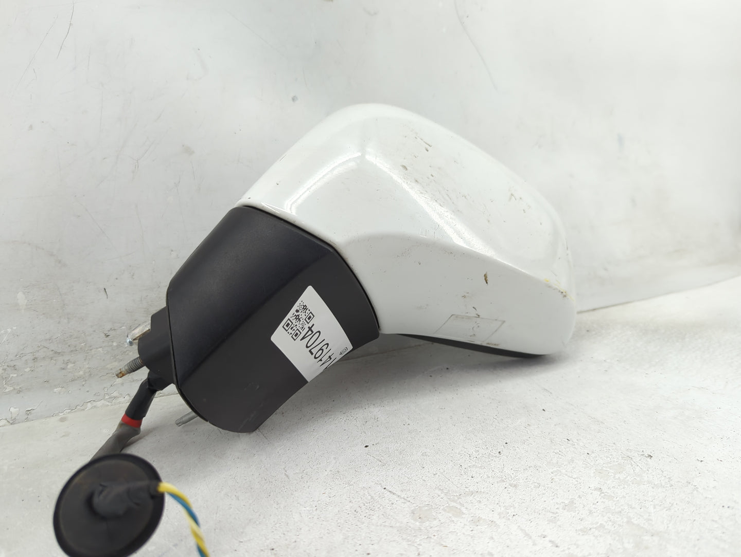 2017-2021 Chevrolet Trax Driver Side View Mirror - Left Door Mirror OEM Used - Oemusedautoparts1.com