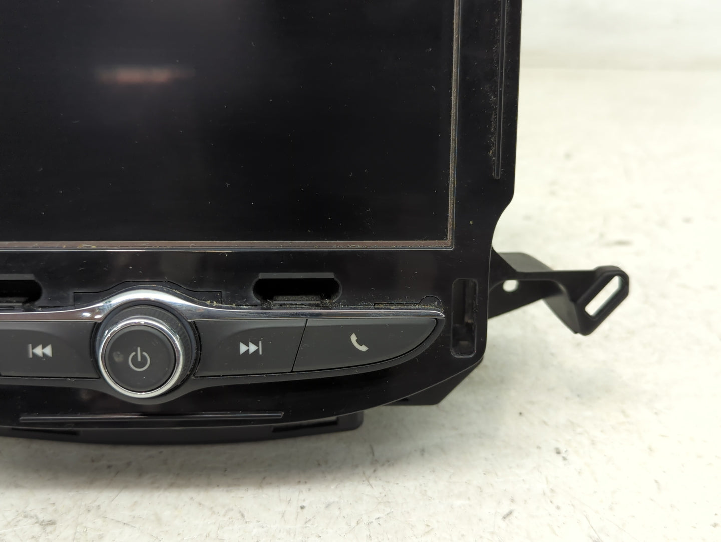 2020 Chevrolet Trax Radio AM FM Cd Player Receiver Replacement P/N:84691595 Fits OEM Used Auto Parts - Oemusedautoparts1.com