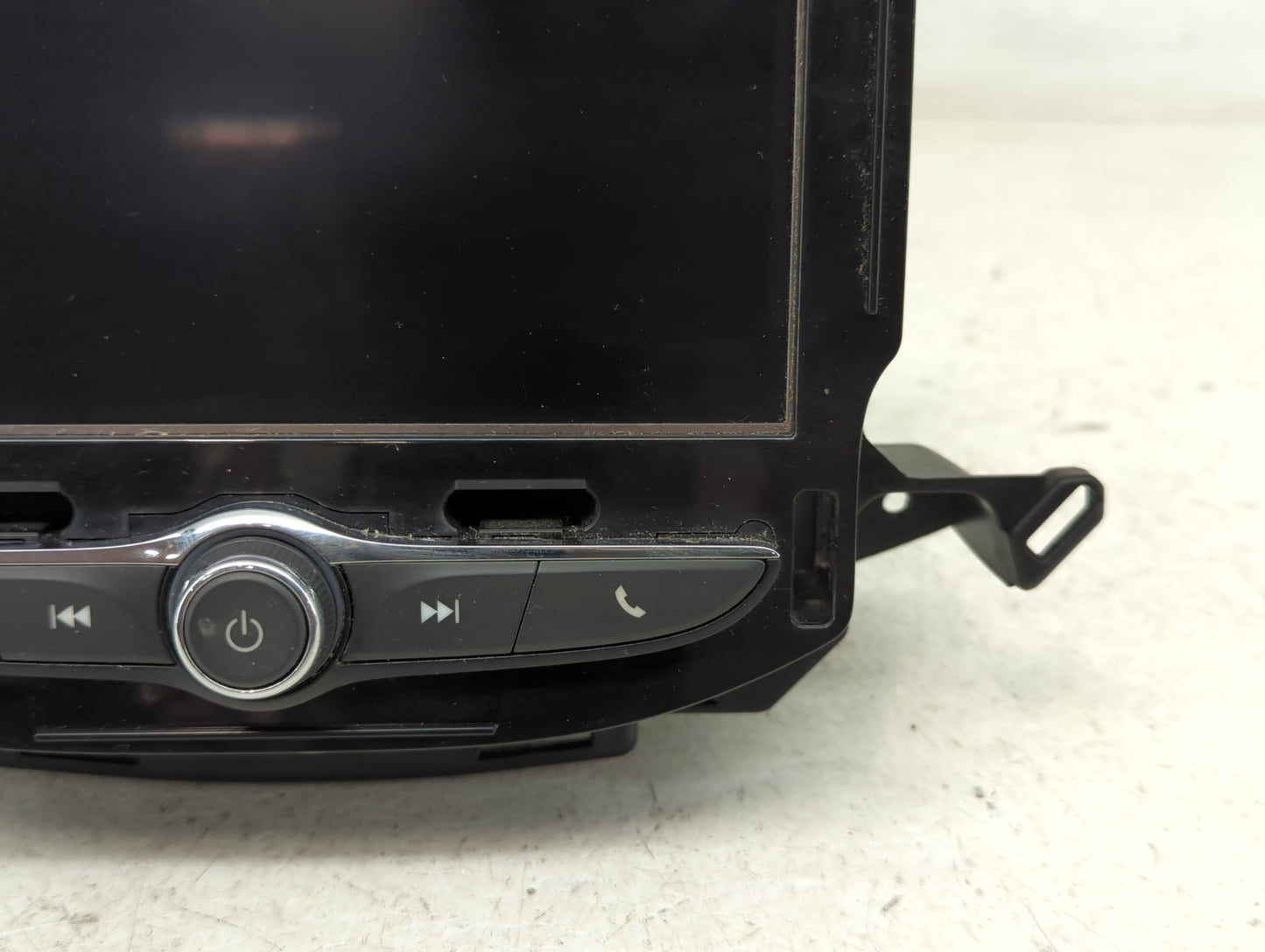2020 Chevrolet Trax Radio AM FM Cd Player Receiver Replacement P/N:84691595 Fits OEM Used Auto Parts - Oemusedautoparts1.com
