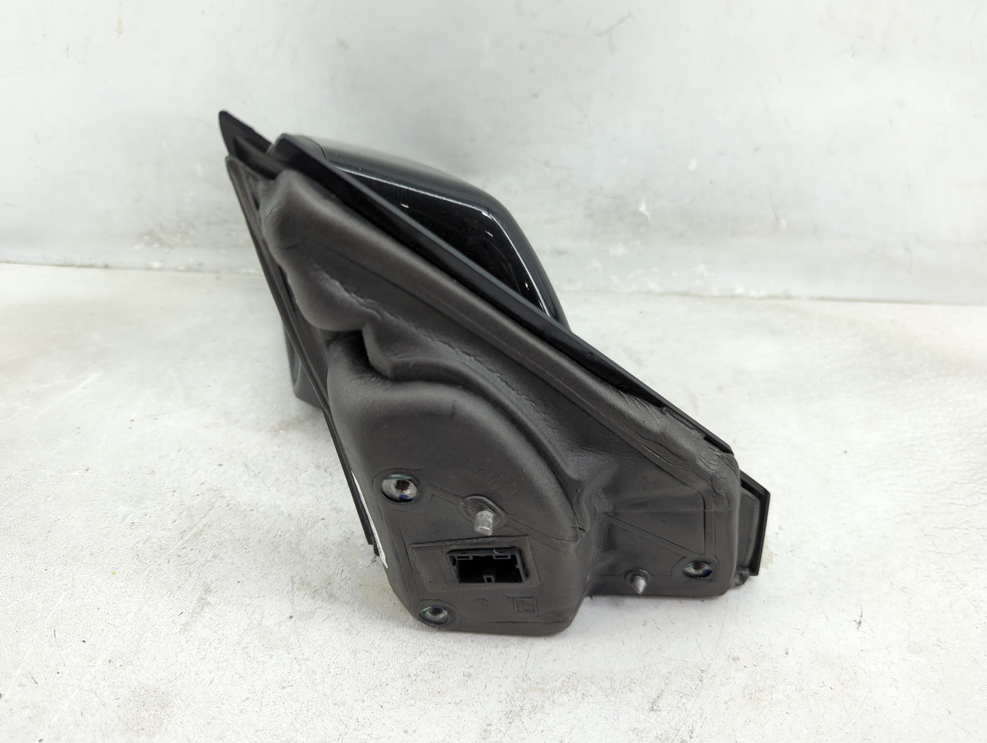 2017-2020 Chevrolet Trax Driver Side View Mirror - Left Door Mirror OEM Used - Oemusedautoparts1.com