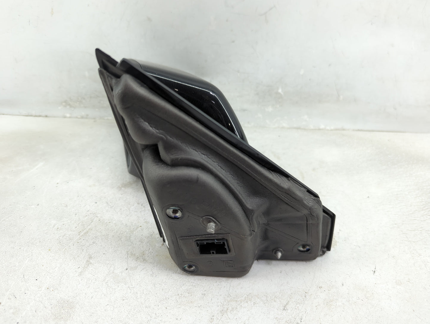 2017-2020 Chevrolet Trax Driver Side View Mirror - Left Door Mirror OEM Used - Oemusedautoparts1.com
