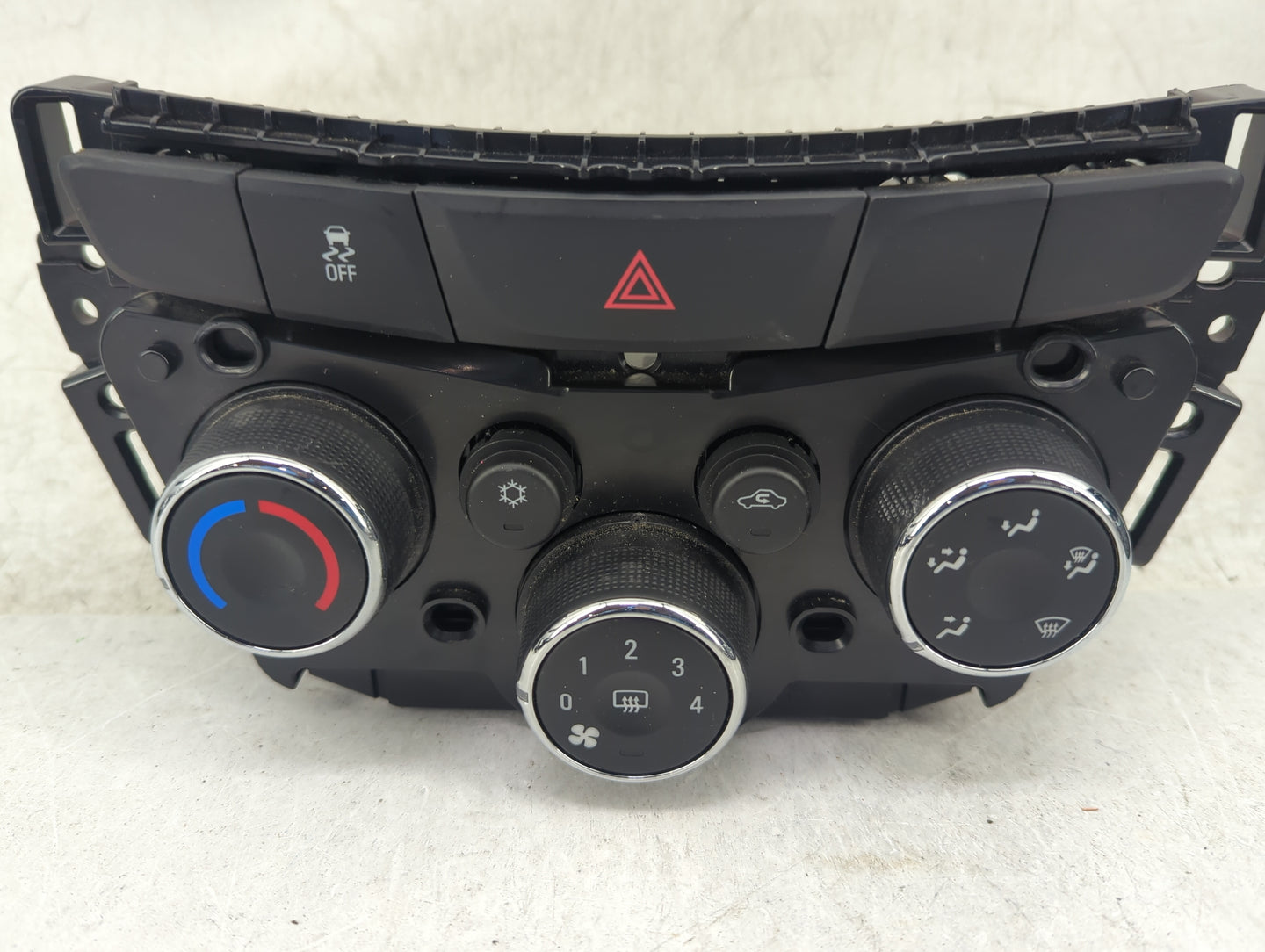2017-2021 Chevrolet Trax Climate Control Module Temperature AC/Heater Replacement P/N:42588188 545329302 Fits OEM Used Auto 