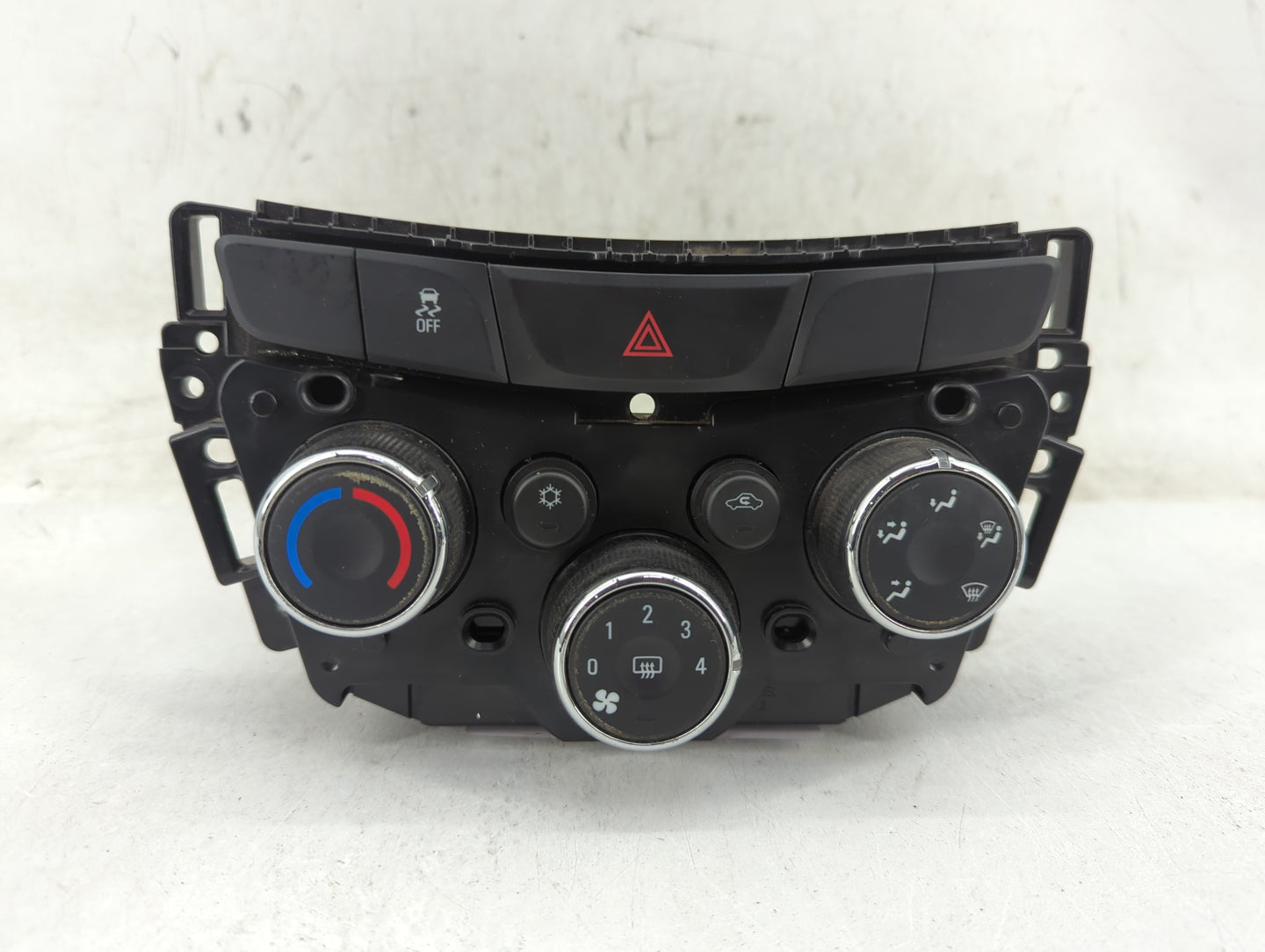 2017-2021 Chevrolet Trax Climate Control Module Temperature AC/Heater Replacement P/N:42588188 Fits Fits 2017 2018 2019 2020