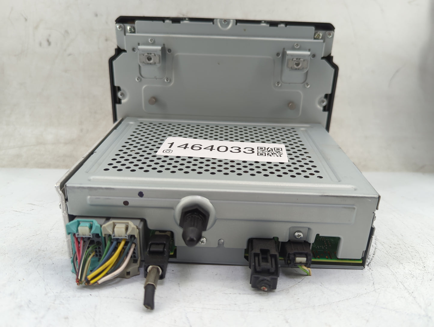 2020 Chevrolet Trax Radio AM FM Cd Player Receiver Replacement P/N:84799509 Fits OEM Used Auto Parts - Oemusedautoparts1.com