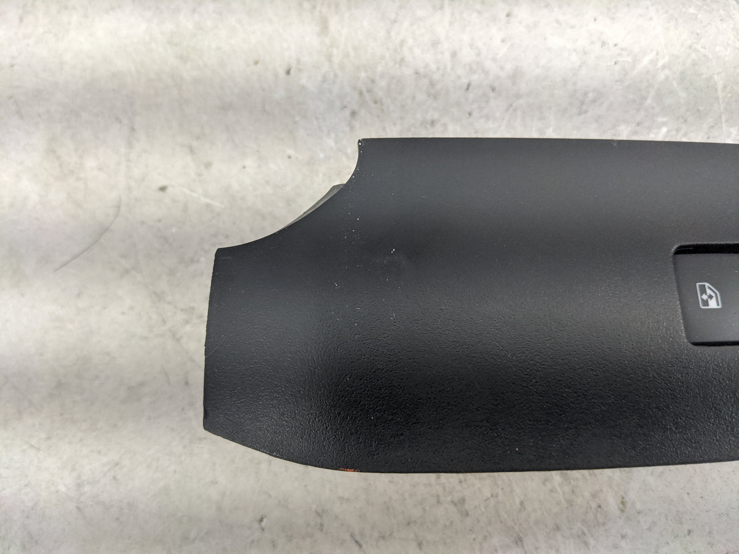 2017-2021 Chevrolet Trax Passenger Right Power Window Switch - Oemusedautoparts1.com