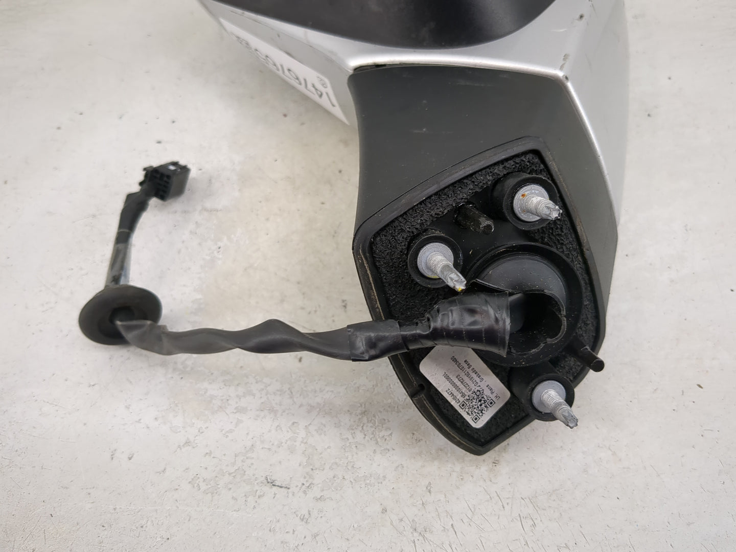 2017-2020 Chevrolet Trax Driver Side View Mirror - Left Door Mirror OEM Used - Oemusedautoparts1.com