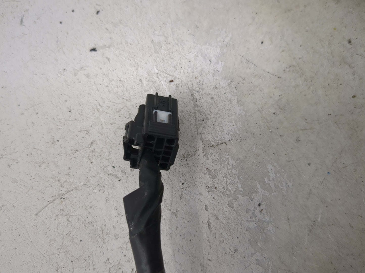 2017-2020 Chevrolet Trax Driver Side View Mirror - Left Door Mirror OEM Used - Oemusedautoparts1.com