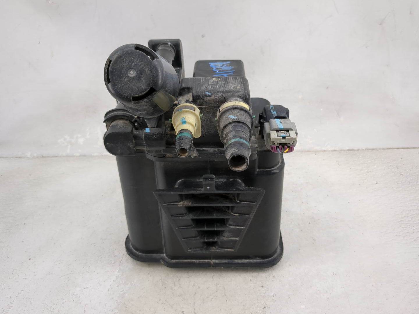 2020 Chevrolet Trax Fuel Vapor Charcoal Canister 1477035 - Oemusedautoparts1.com