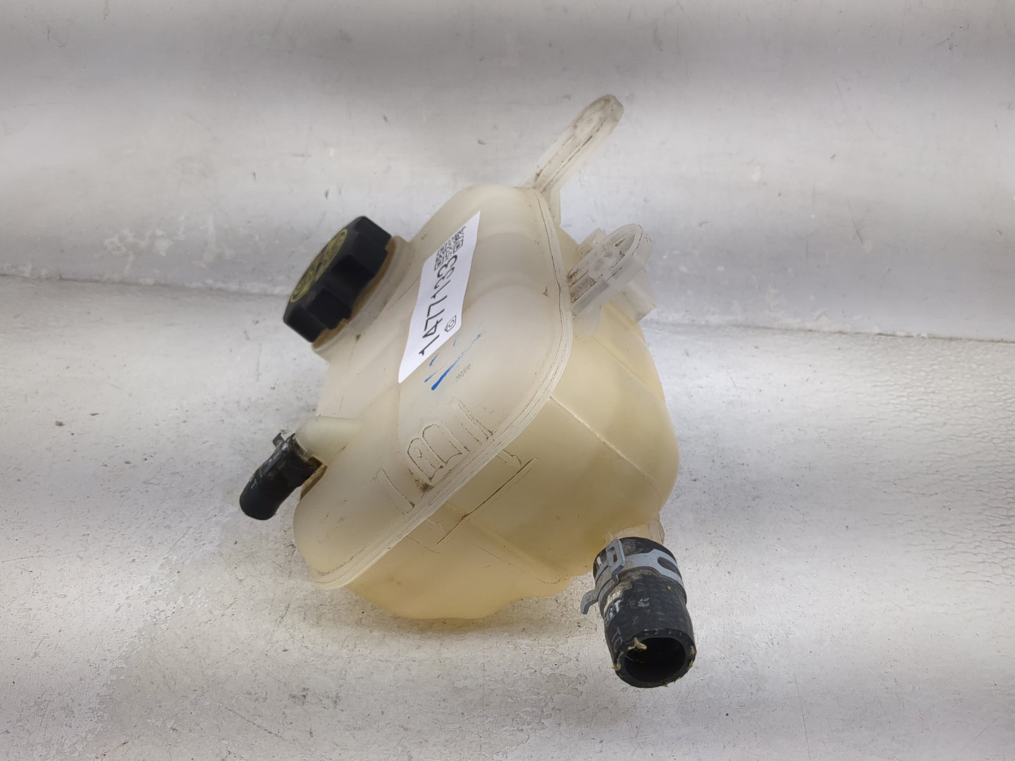 2013-2021 Chevrolet Trax Radiator Coolant Overflow Expansion Tank Bottle 1477133 - Oemusedautoparts1.com