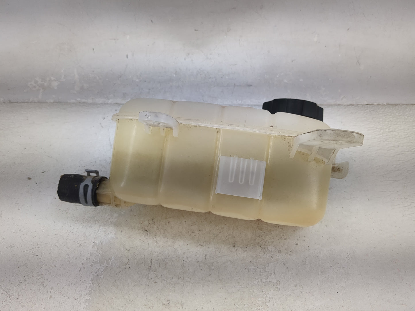 2013-2021 Chevrolet Trax Radiator Coolant Overflow Expansion Tank Bottle 1477133 - Oemusedautoparts1.com