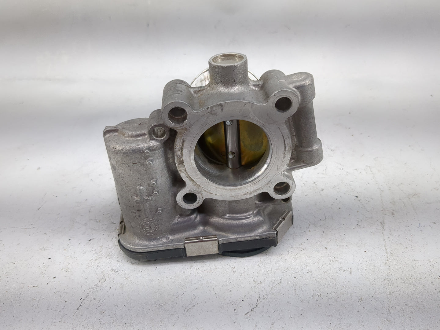 2013-2021 Chevrolet Trax Throttle Body P/N:55565489 0280750499 Fits Fits 2011 2012 2013 2014 2015 2016 2017 2018 2019 2020 2