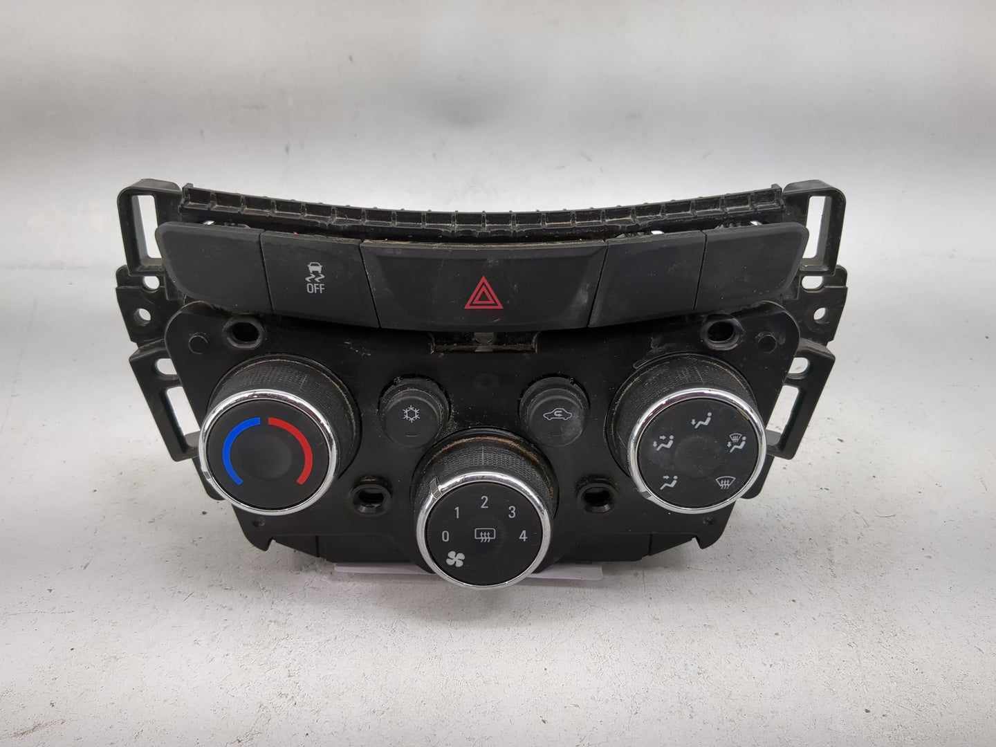 2017-2021 Chevrolet Trax Climate Control Module Temperature AC/Heater Replacement P/N:42588188 545329302 Fits OEM Used Auto 