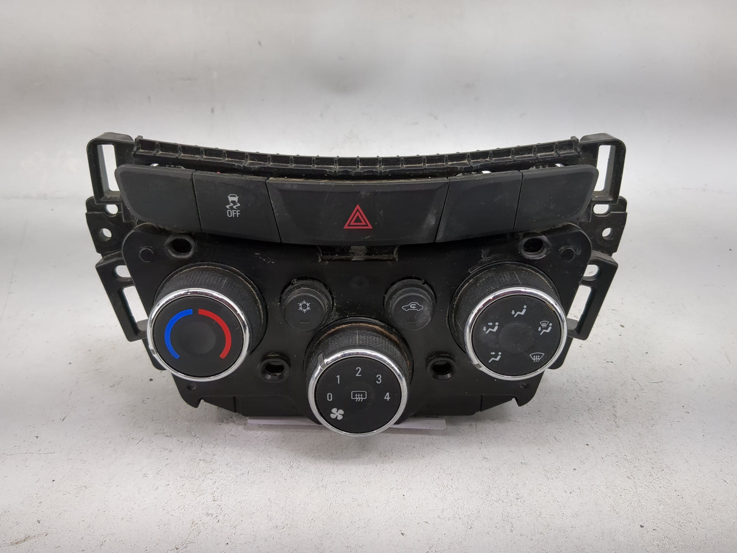 2017-2021 Chevrolet Trax Climate Control Module Temperature AC/Heater Replacement P/N:42588188 545329302 Fits OEM Used Auto 