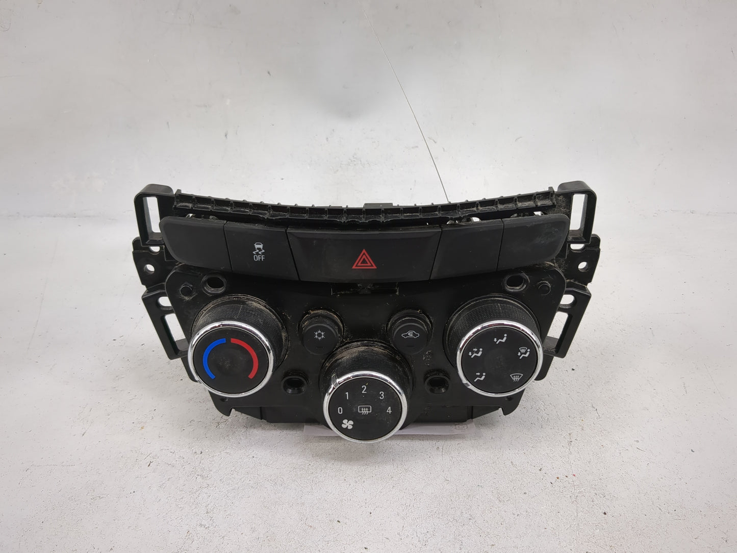 2017-2021 Chevrolet Trax Climate Control Module Temperature AC/Heater Replacement P/N:42588188 323980000000X Fits OEM Used A
