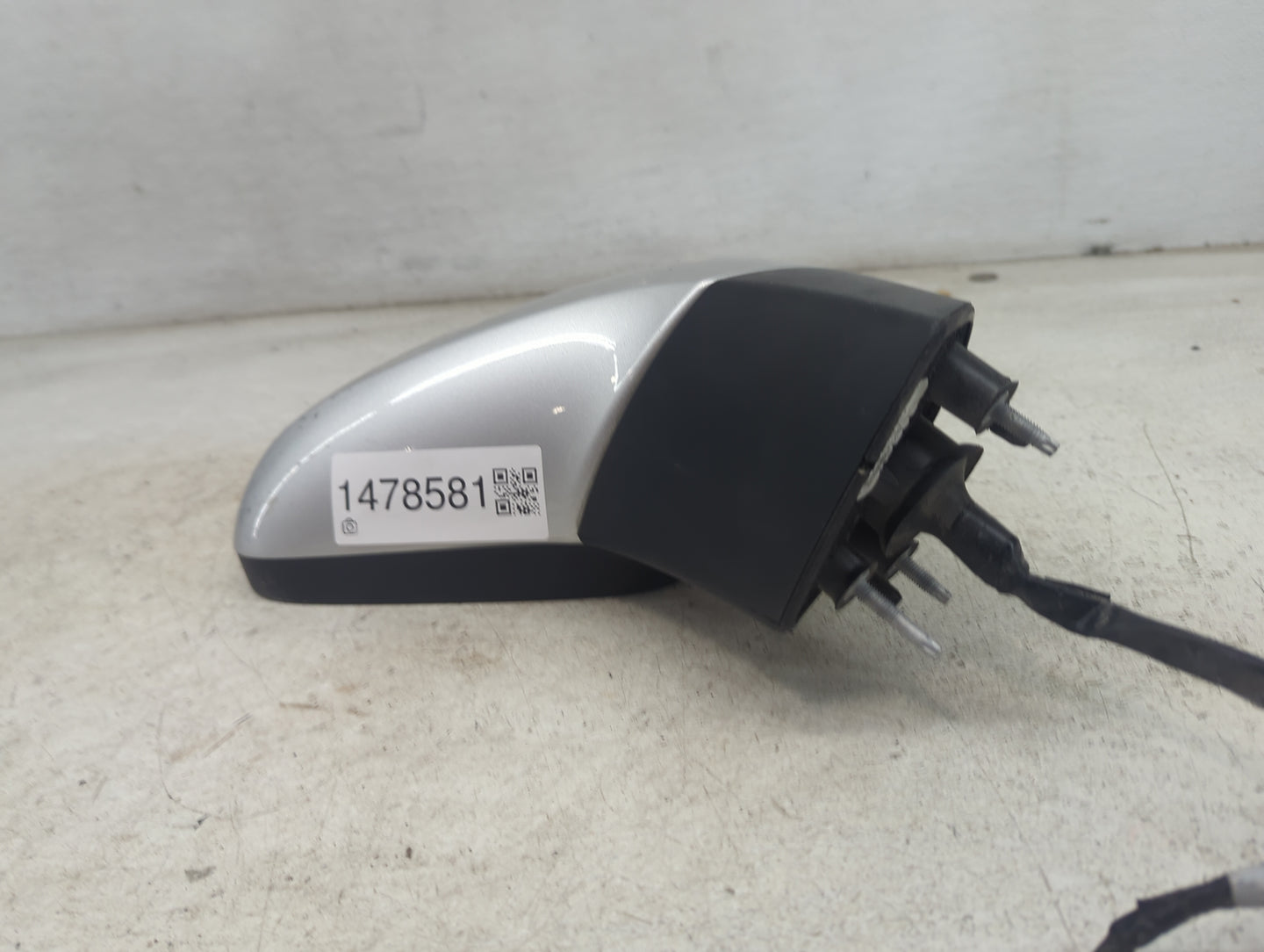 2020 Chevrolet Trax Passenger Side View Mirror - Right Door Mirror OEM Used - Oemusedautoparts1.com