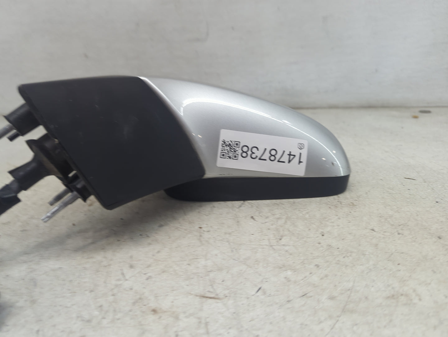 2020 Chevrolet Trax Driver Side View Mirror - Left Door Mirror OEM Used - Oemusedautoparts1.com