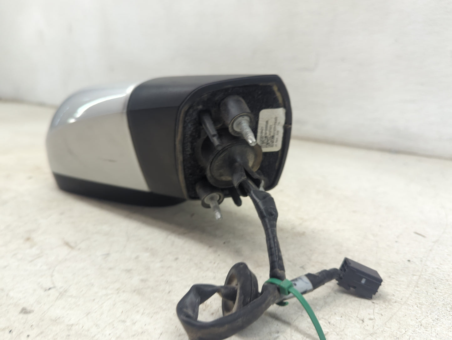 2020 Chevrolet Trax Driver Side View Mirror - Left Door Mirror OEM Used - Oemusedautoparts1.com