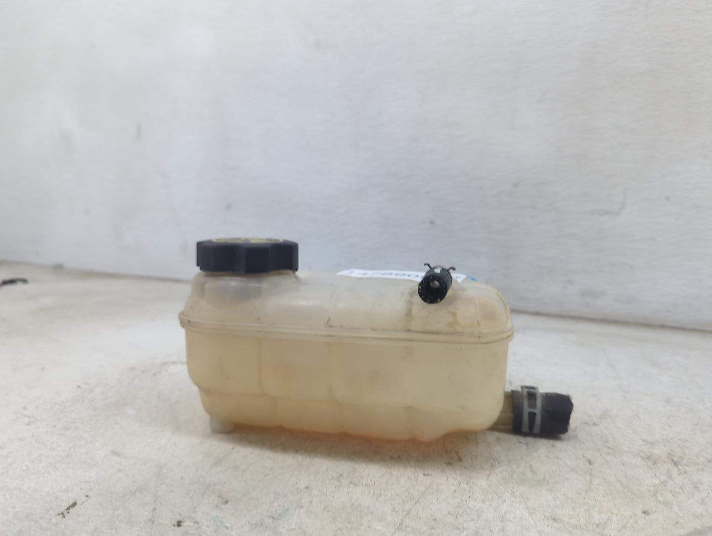 2013-2021 Chevrolet Trax Radiator Coolant Overflow Expansion Tank Bottle 1478909 - Oemusedautoparts1.com
