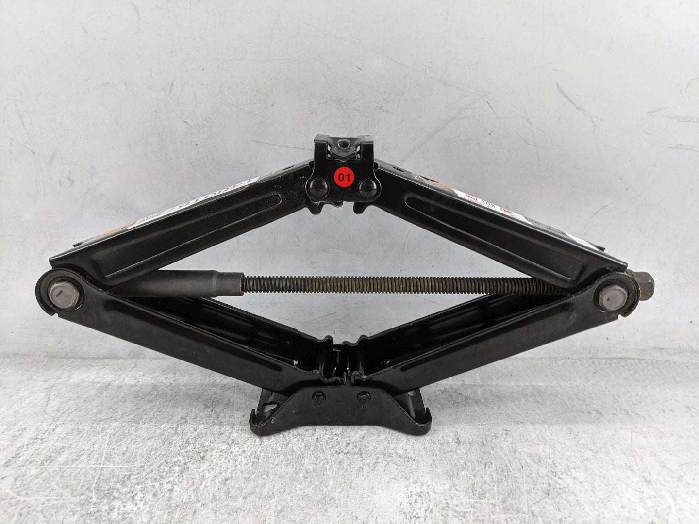 2020 Chevrolet Trax Spare Scissor Car Jack Black - Oemusedautoparts1.com