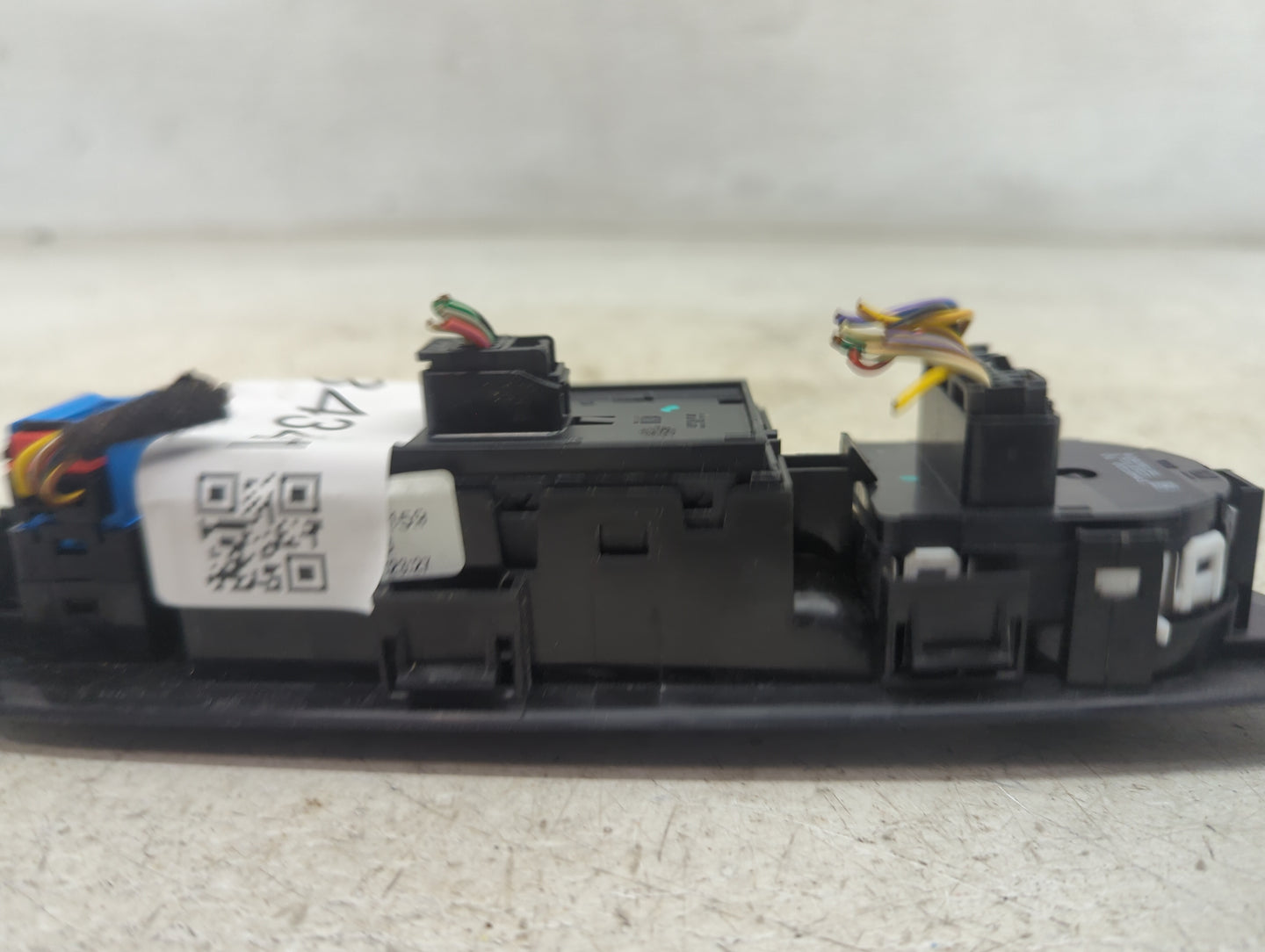 2017-2021 Chevrolet Trax Master Power Window Switch Replacement Driver Side Left P/N:424061221 Fits Fits 2017 2018 2019 2020