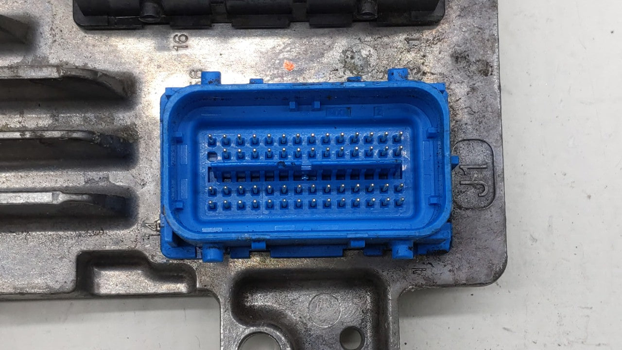 2017-2018 Chevrolet Trax PCM Engine Control Computer ECU ECM PCU OEM P/N:12685776 12668986, 12692201 Fits Fits 2017 2018 201