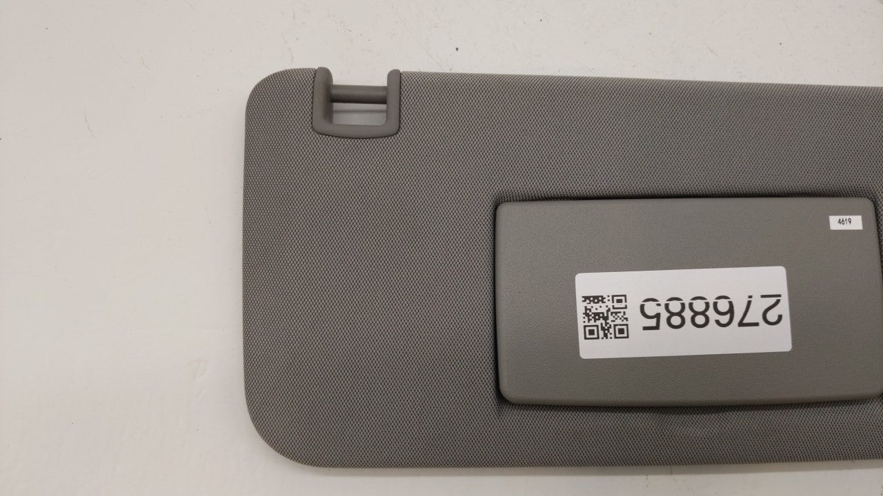 2017-2018 Chevrolet Trax Sun Visor Shade Replacement Passenger Right Mirror Fits Fits 2017 2018 OEM Used Auto Parts - Oemuse