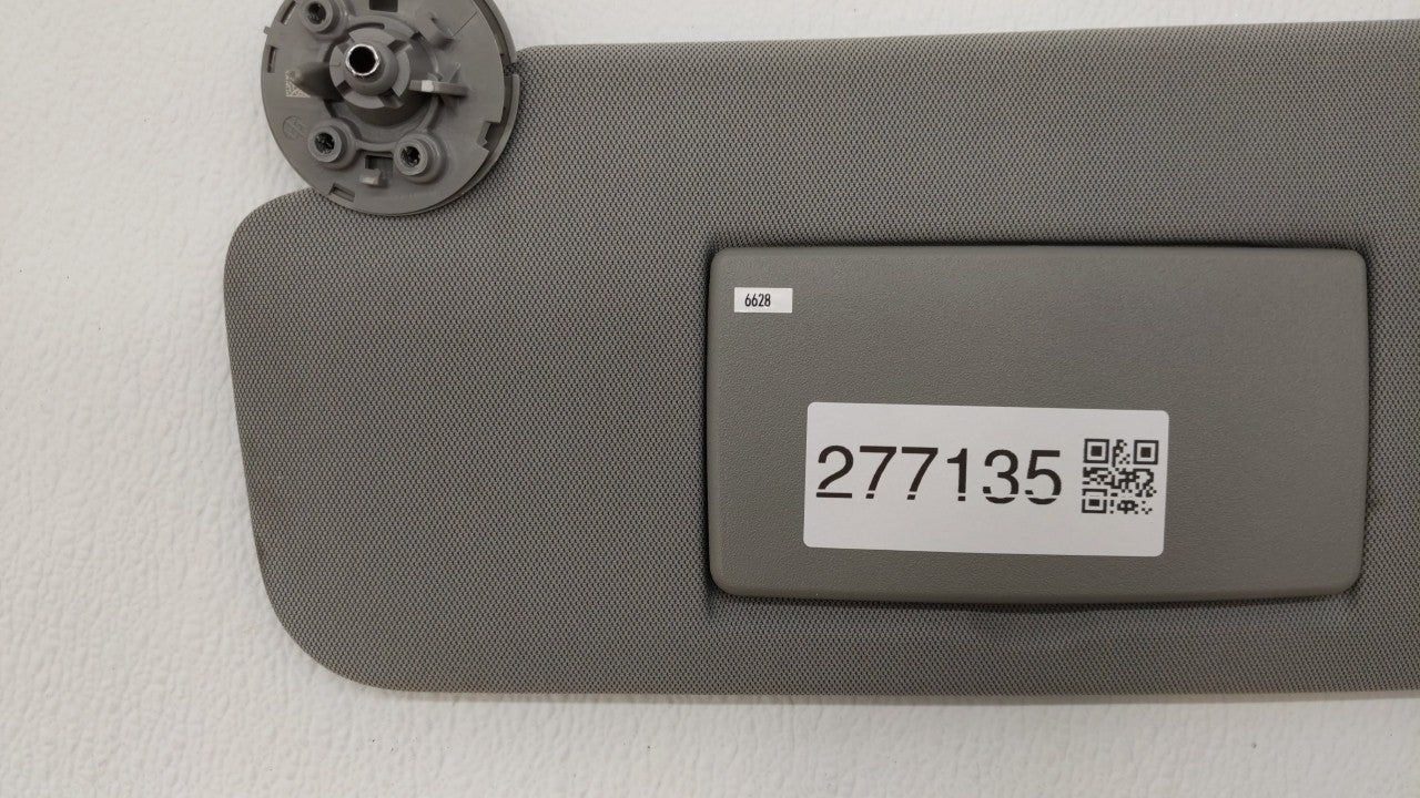 2017-2018 Chevrolet Trax Sun Visor Shade Replacement Driver Left Mirror Fits Fits 2017 2018 OEM Used Auto Parts - Oemusedaut