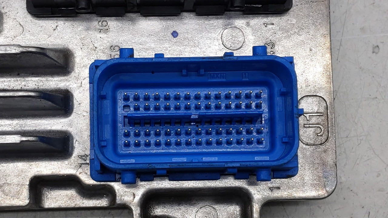 2017-2018 Chevrolet Trax PCM Engine Control Computer ECU ECM PCU OEM P/N:12668986 12695536, 12670309 Fits Fits 2017 2018 201