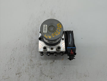 2017-2018 Chevrolet Trax ABS Pump Control Module Replacement P/N:42643519 42520669, 42563014 Fits Fits 2017 2018 2019 OEM Used Auto Parts