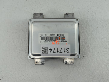 2017-2018 Chevrolet Trax PCM Engine Control Computer ECU ECM PCU OEM P/N:12692201 12685936, 12668986 Fits Fits 2017 2018 201