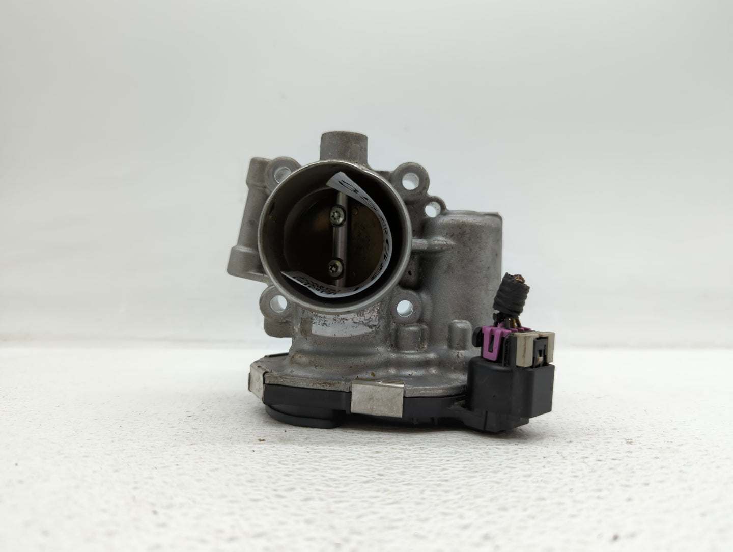 2013-2018 Chevrolet Trax Throttle Body P/N:55581662 12644239AA, 55565489 Fits Fits 2011 2012 2013 2014 2015 2016 2017 2018 2