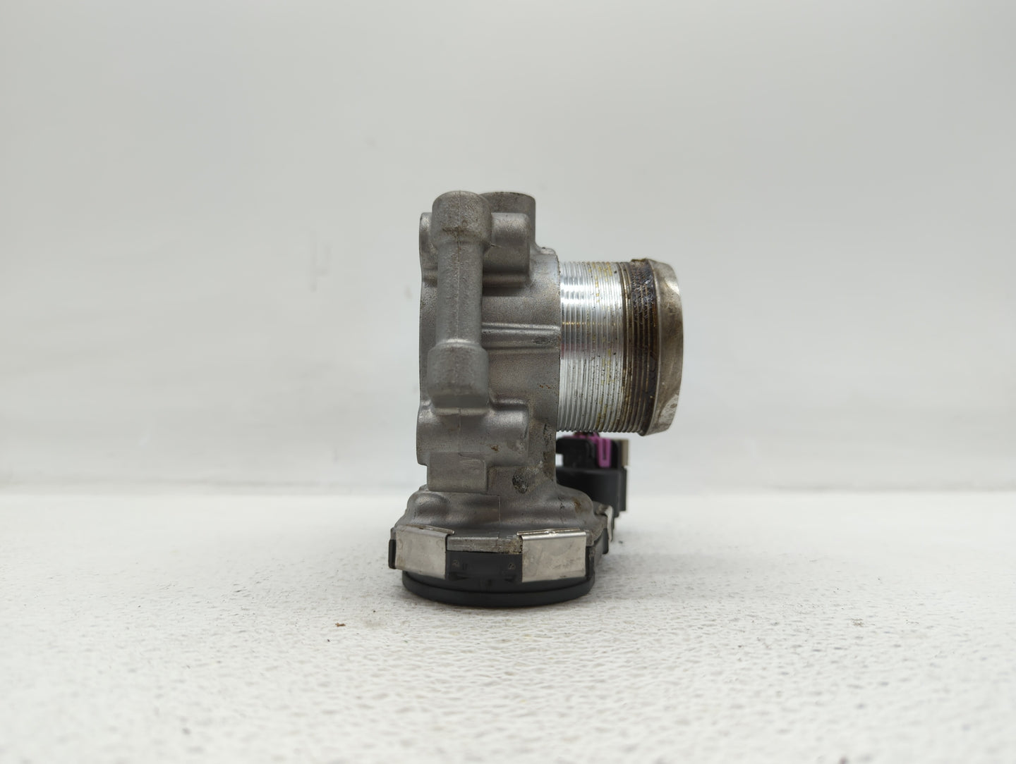 2013-2018 Chevrolet Trax Throttle Body P/N:55581662 12644239AA, 55565489 Fits Fits 2011 2012 2013 2014 2015 2016 2017 2018 2