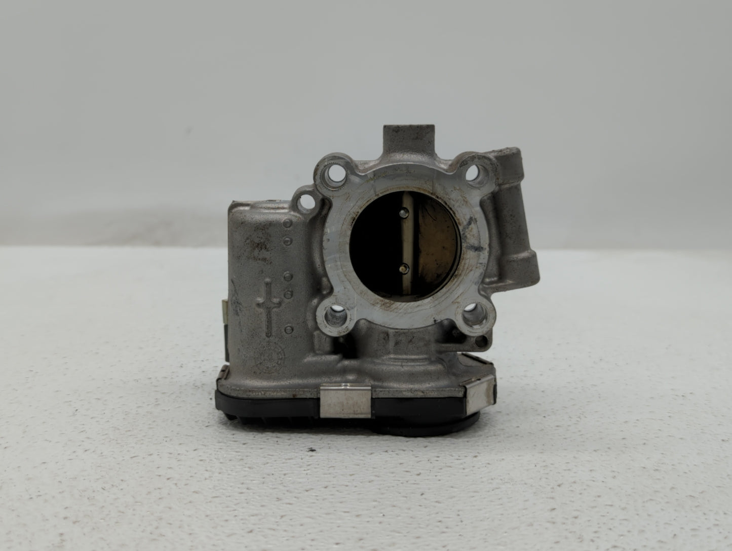 2013-2018 Chevrolet Trax Throttle Body P/N:55581662 12644239AA, 55565489 Fits Fits 2011 2012 2013 2014 2015 2016 2017 2018 2