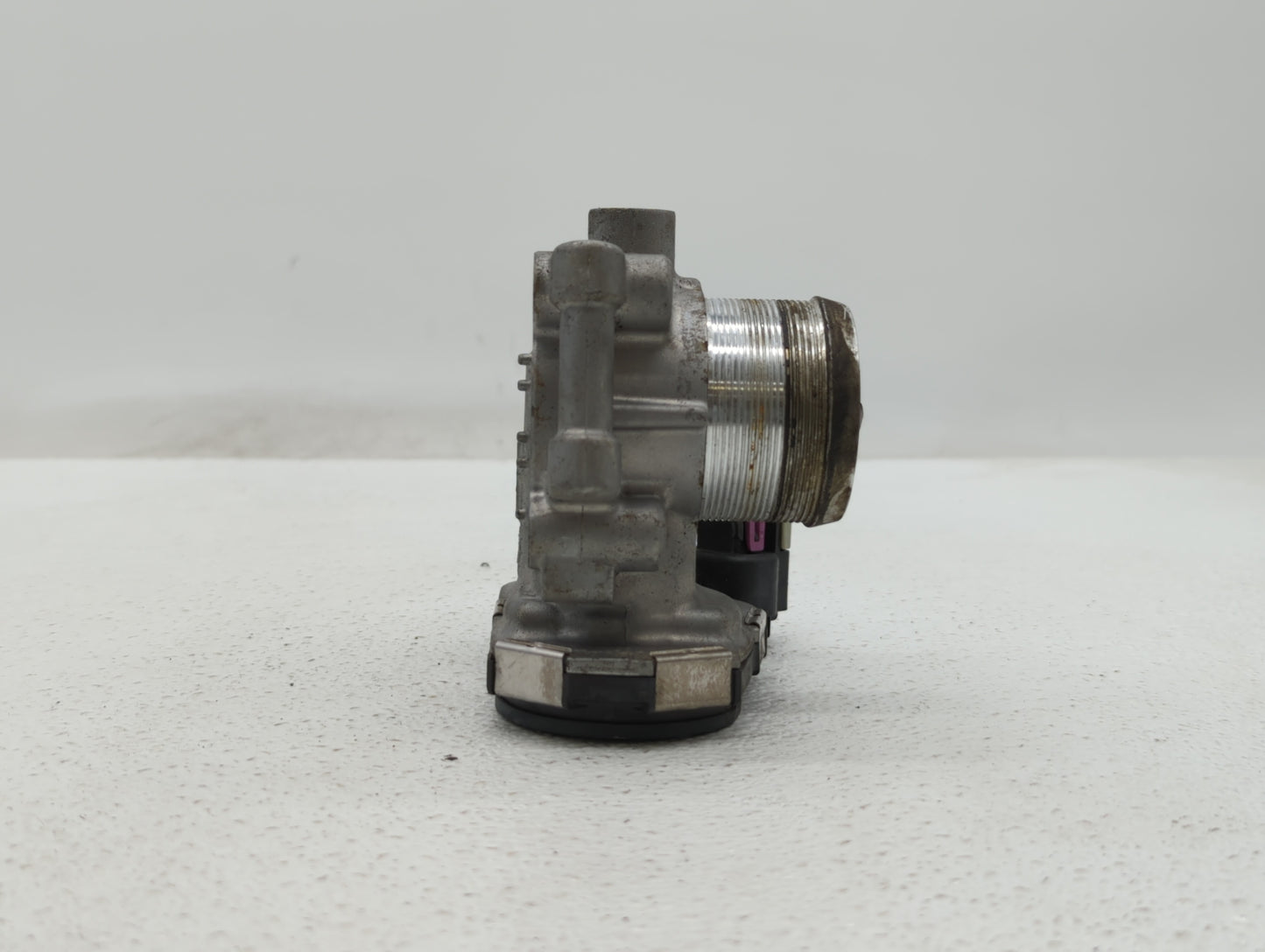 2013-2018 Chevrolet Trax Throttle Body P/N:55581662 12644239AA, 55565489 Fits Fits 2011 2012 2013 2014 2015 2016 2017 2018 2