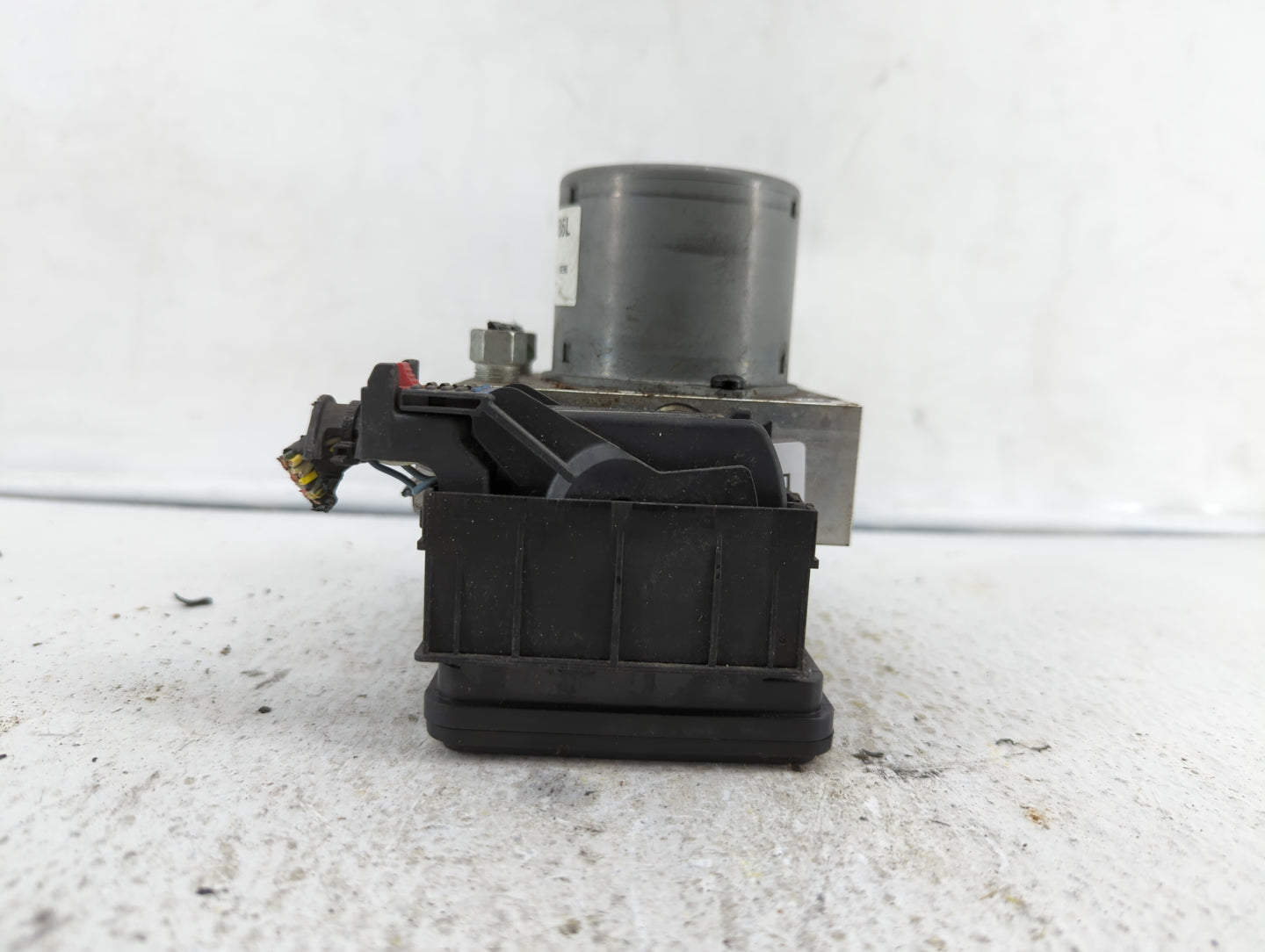 2017-2018 Chevrolet Trax ABS Pump Control Module Replacement P/N:HS7A-12A650-ABB 42643519, 42520669 Fits Fits 2017 2018 2019