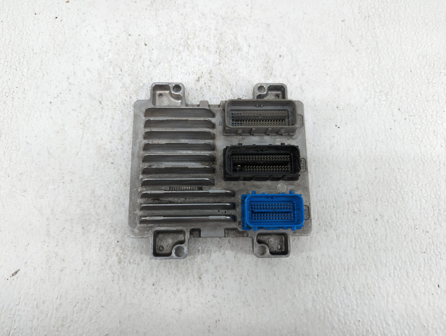 2017-2018 Chevrolet Trax PCM Engine Control Computer ECU ECM PCU OEM P/N:12685776 12668986, 12698131 Fits Fits 2017 2018 201