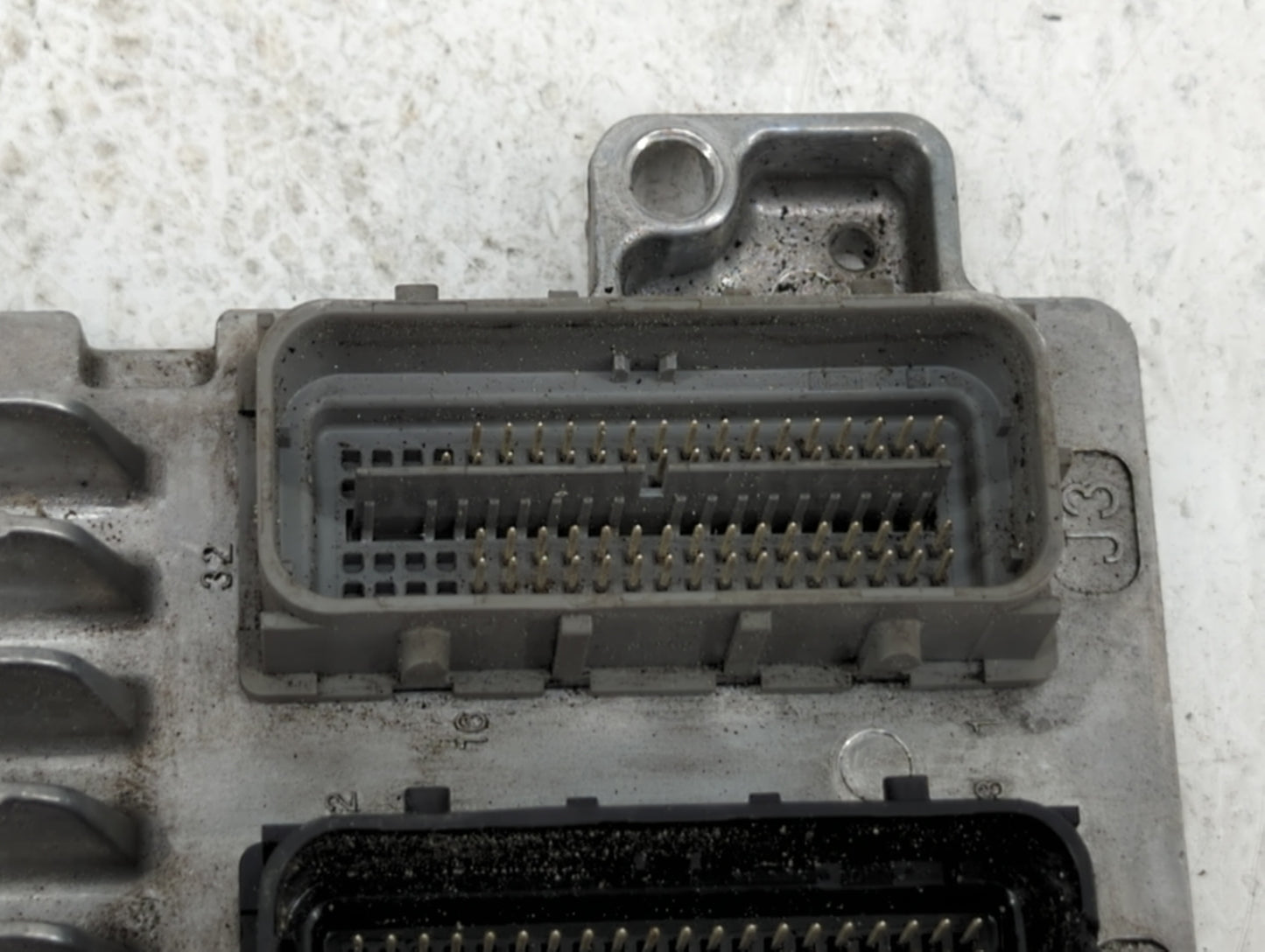 2017-2018 Chevrolet Trax PCM Engine Control Computer ECU ECM PCU OEM P/N:12685776 12668986, 12698131 Fits Fits 2017 2018 201