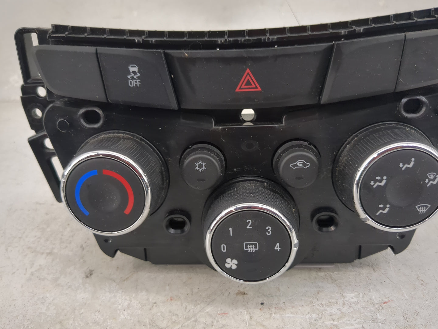 2017-2021 Chevrolet Trax Climate Control Module Temperature AC/Heater Replacement P/N:42588188 Fits Fits 2017 2018 2019 2020