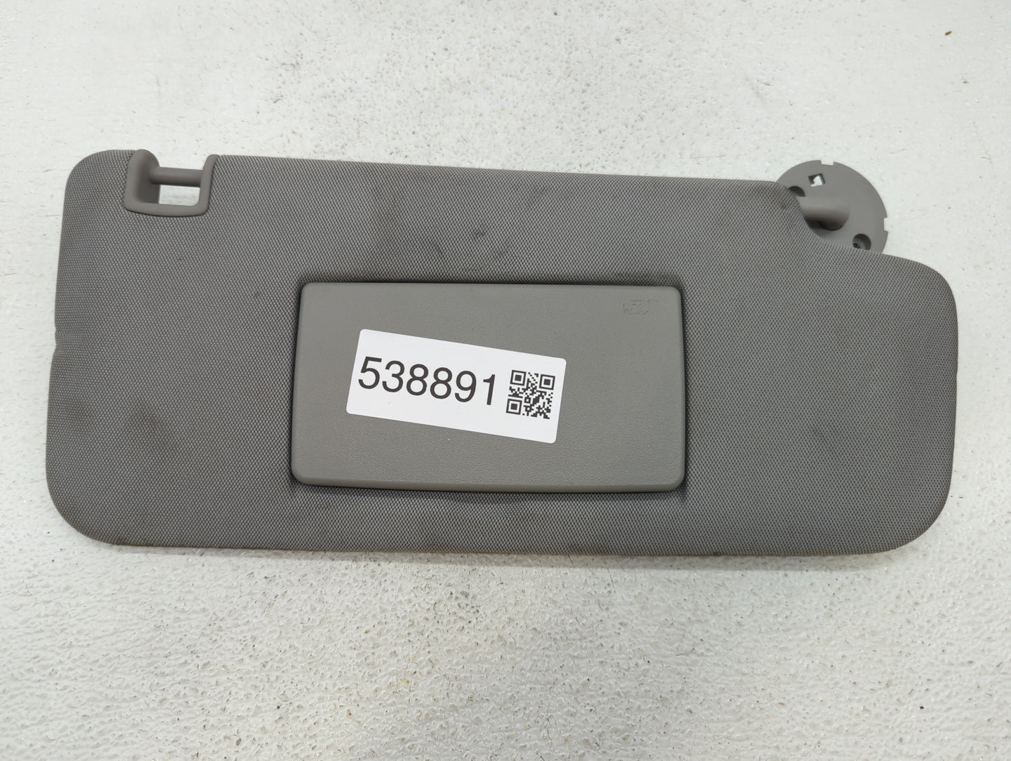 2017-2021 Chevrolet Trax Sun Visor Shade Replacement Passenger Right Mirror Fits Fits 2017 2018 2019 2020 2021 OEM Used Auto