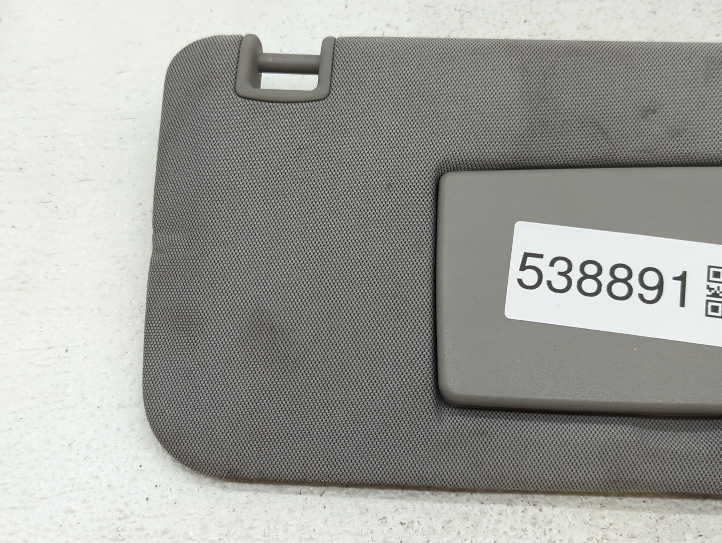 2017-2021 Chevrolet Trax Sun Visor Shade Replacement Passenger Right Mirror Fits Fits 2017 2018 2019 2020 2021 OEM Used Auto