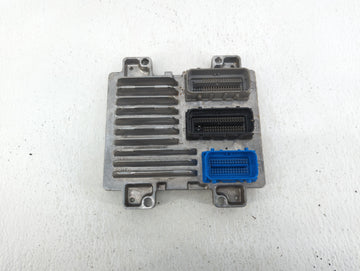 2017-2021 Chevrolet Trax PCM Engine Control Computer ECU ECM PCU OEM P/N:12698131 Fits Fits 2017 2018 2019 2020 2021 OEM Use
