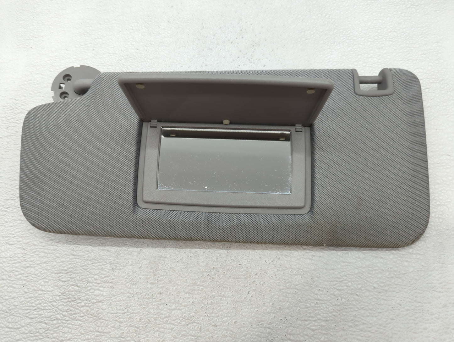 2017-2021 Chevrolet Trax Sun Visor Shade Replacement Driver Left Mirror Fits Fits 2017 2018 2019 2020 2021 OEM Used Auto Par