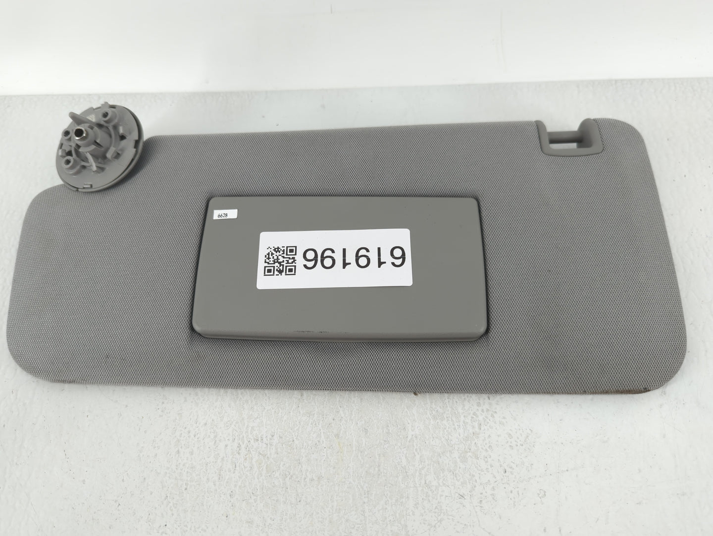 2017-2021 Chevrolet Trax Sun Visor Shade Replacement Passenger Right Mirror Fits Fits 2017 2018 2019 2020 2021 OEM Used Auto