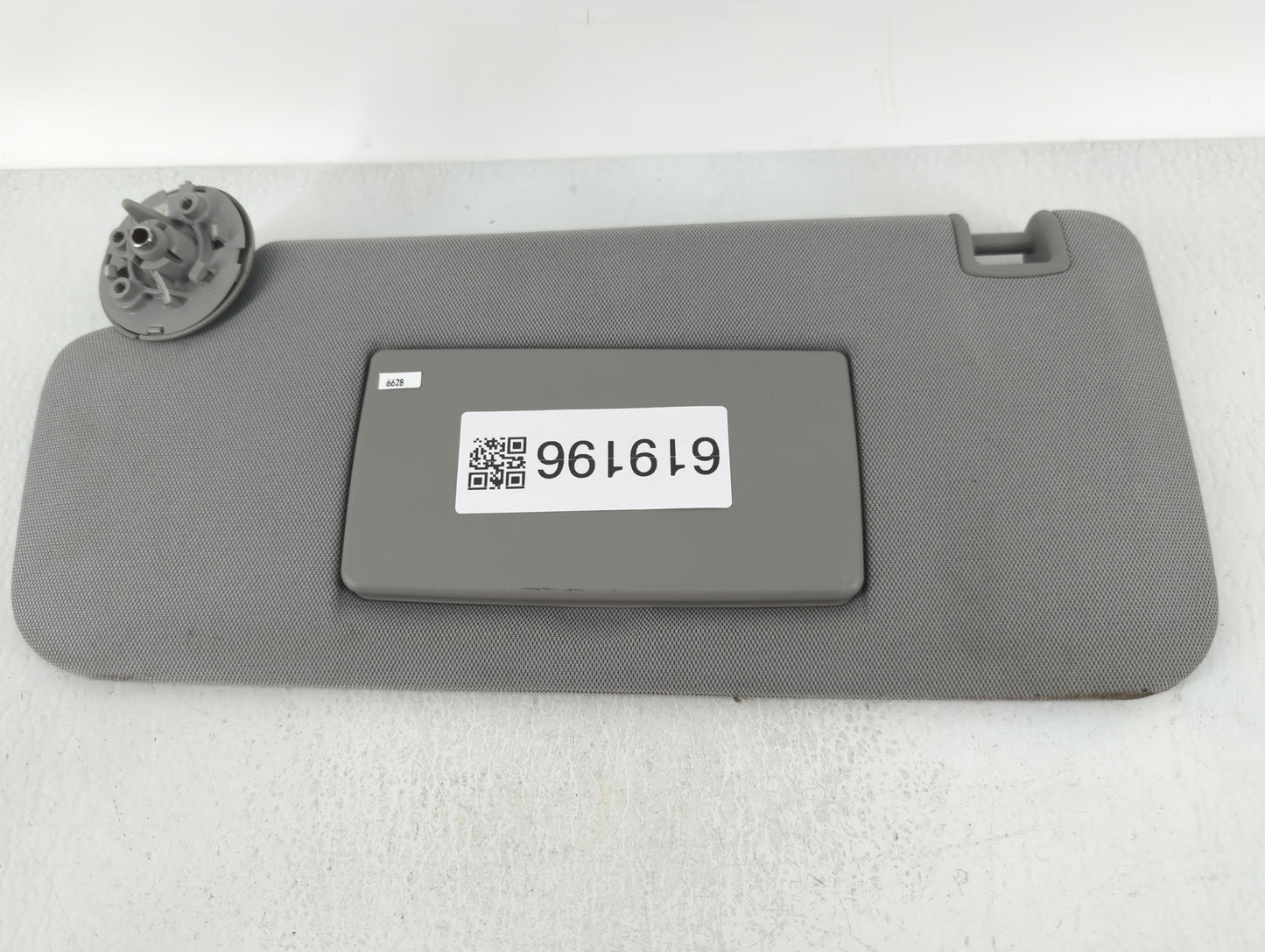 2017-2021 Chevrolet Trax Sun Visor Shade Replacement Passenger Right Mirror Fits Fits 2017 2018 2019 2020 2021 OEM Used Auto