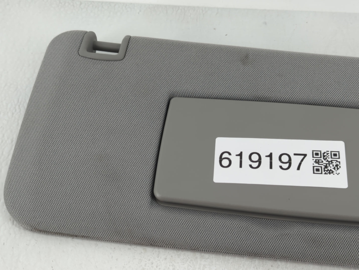 2017-2021 Chevrolet Trax Sun Visor Shade Replacement Passenger Right Mirror Fits Fits 2017 2018 2019 2020 2021 OEM Used Auto