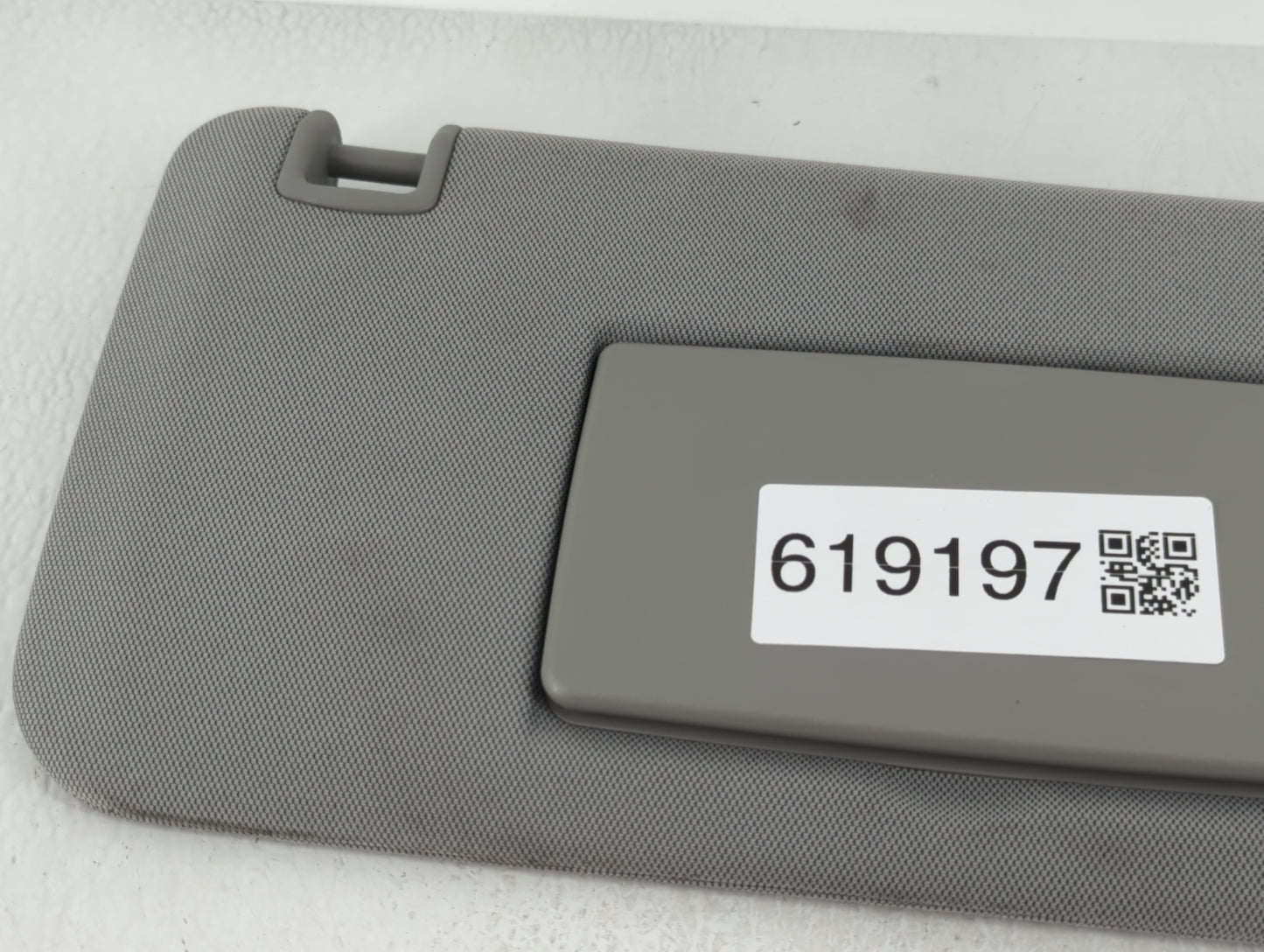 2017-2021 Chevrolet Trax Sun Visor Shade Replacement Passenger Right Mirror Fits Fits 2017 2018 2019 2020 2021 OEM Used Auto