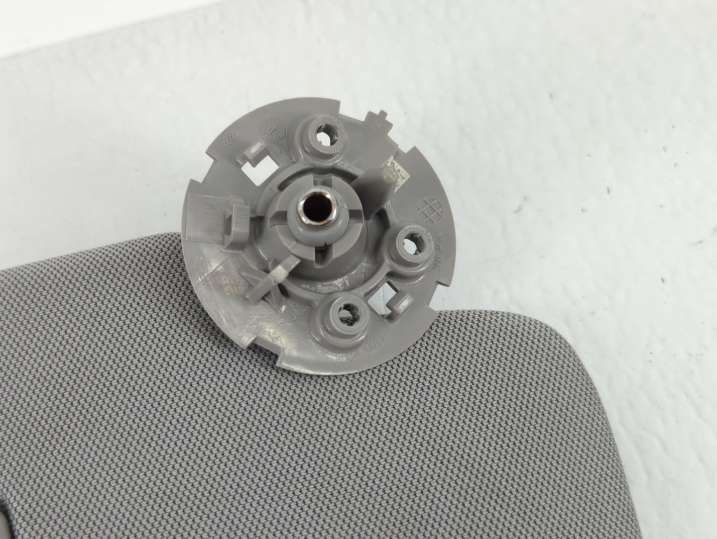 2017-2021 Chevrolet Trax Sun Visor Shade Replacement Passenger Right Mirror Fits Fits 2017 2018 2019 2020 2021 OEM Used Auto